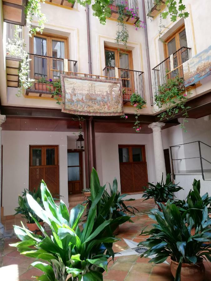 Apartamentos Nuncio Viejo Толедо Екстер'єр фото